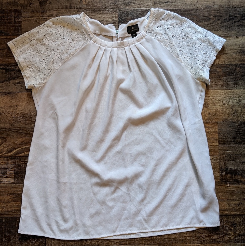 Lace detail short sleeve blouse